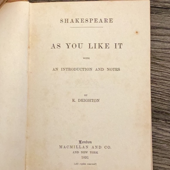 Antique books Shakespeare intro and notes by K Deighton Macmillan 1891 two books - Picture 3 of 15